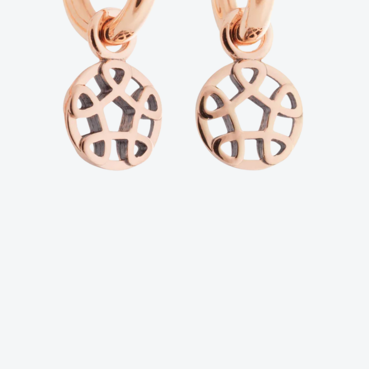 Bron Toujours Ajour aanhangers