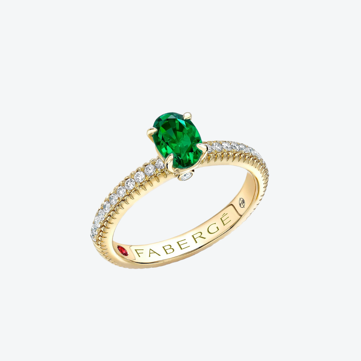 Fabergé Emerald Fluted ring with diamonds