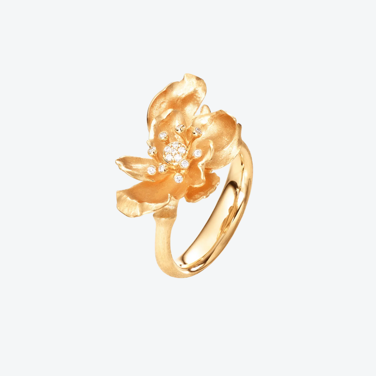 Ole Lynggaard Wild Rose ring
