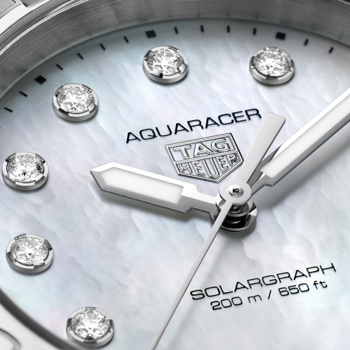 TAG Heuer Aquaracer Professional 200 Solargraph