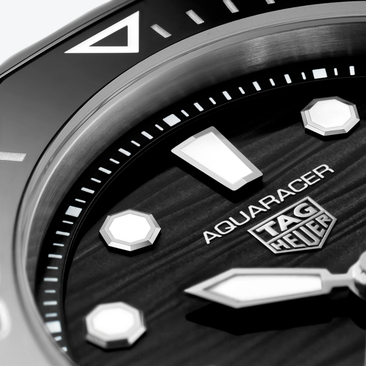 TAG Heuer Aquaracer Professional 300 Date