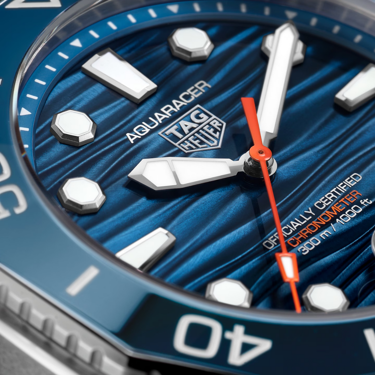 TAG Heuer Aquaracer Professional 300 Date