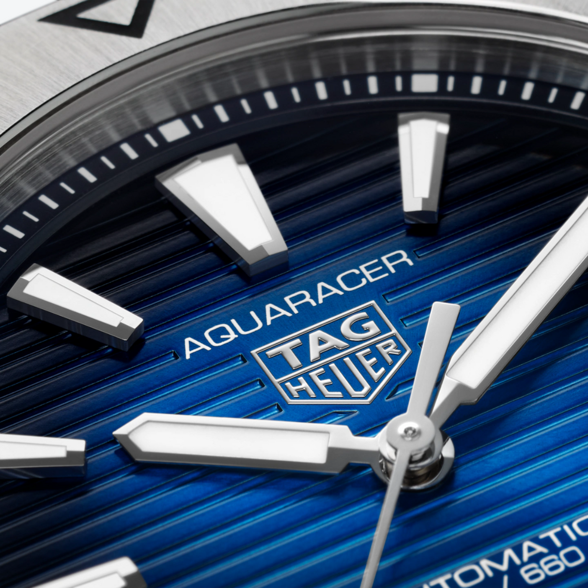 TAG Heuer Aquaracer Professional 200 Date
