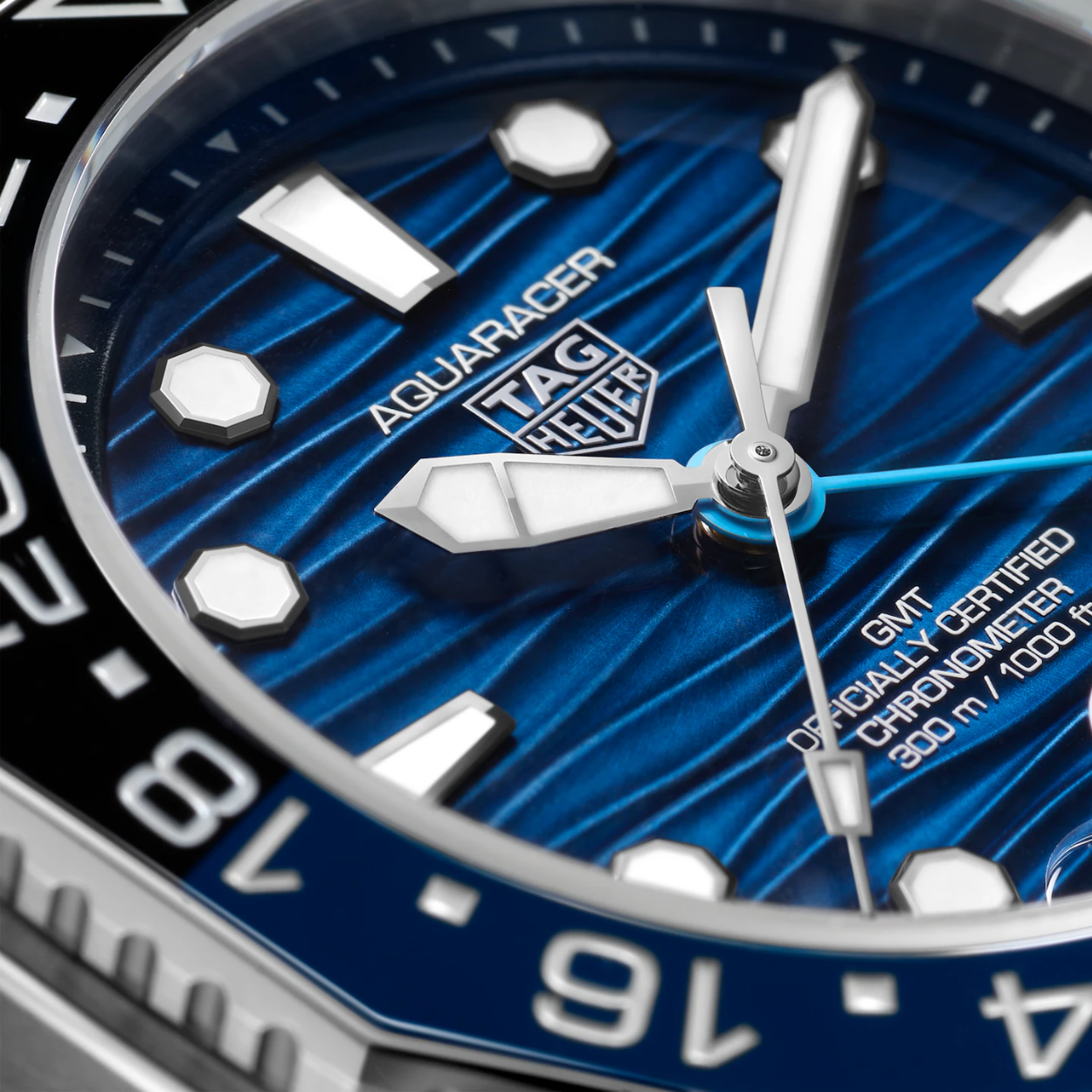 TAG Heuer Aquaracer Professional 300 GMT